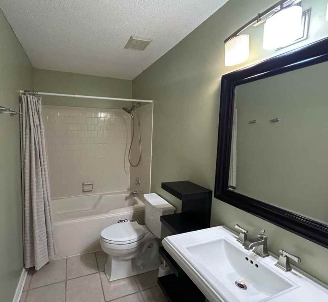 5 Southwell Ct - Photo 5 of 8