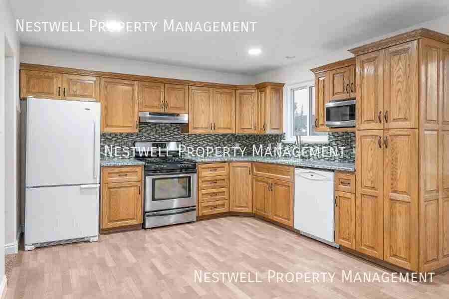 523 W 850 N - Photo 5 of 30