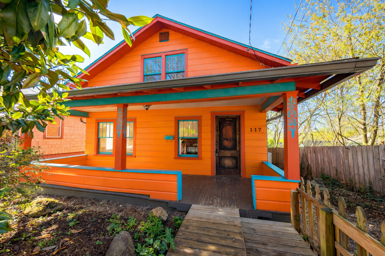 117 Hillside St - Photo 4 of 22