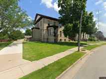 Roundtree Hall Apartments  Ist month free rent - Photo 1 of 1