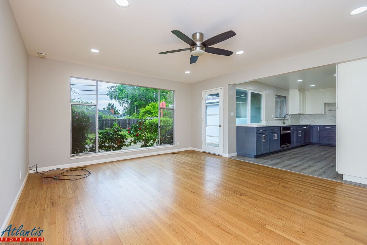 645 Derby Ct - Photo 4 of 23