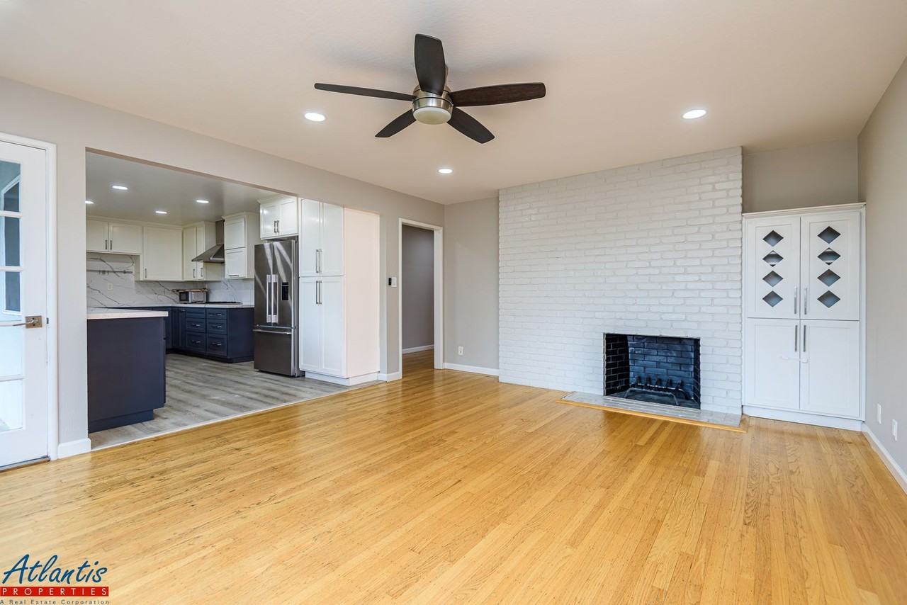 645 Derby Ct - Photo 5 of 23