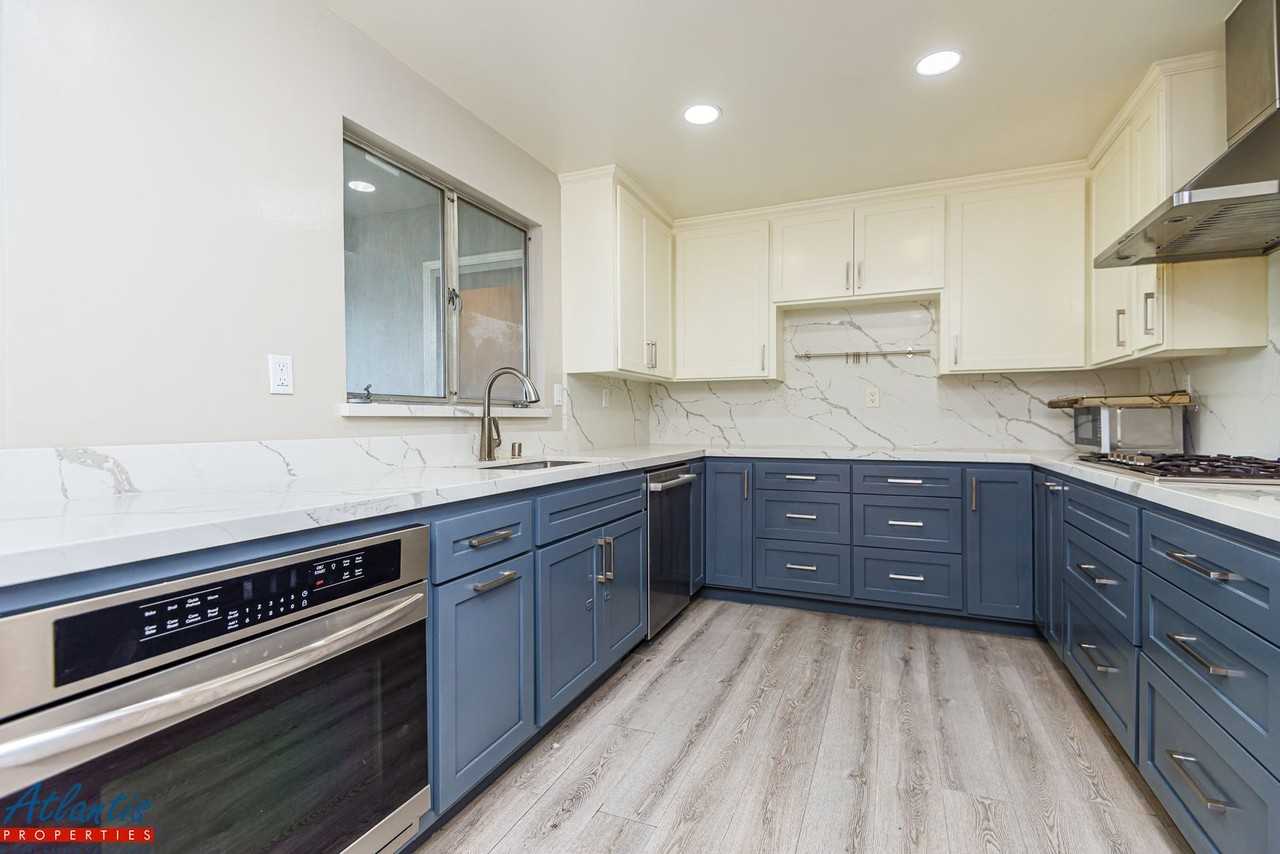 645 Derby Ct - Photo 7 of 23