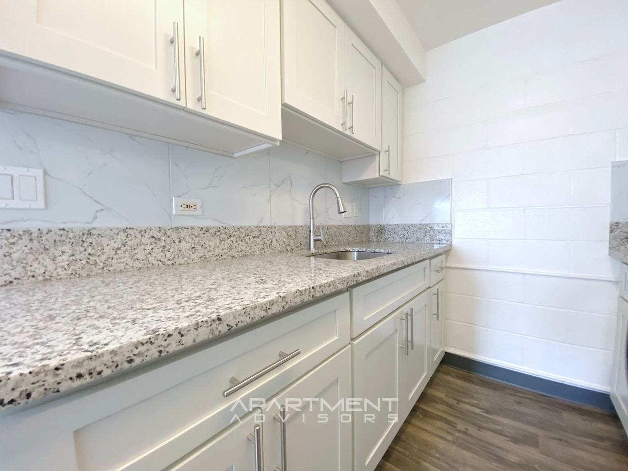 704 Piikoi St #16 - Photo 4 of 14