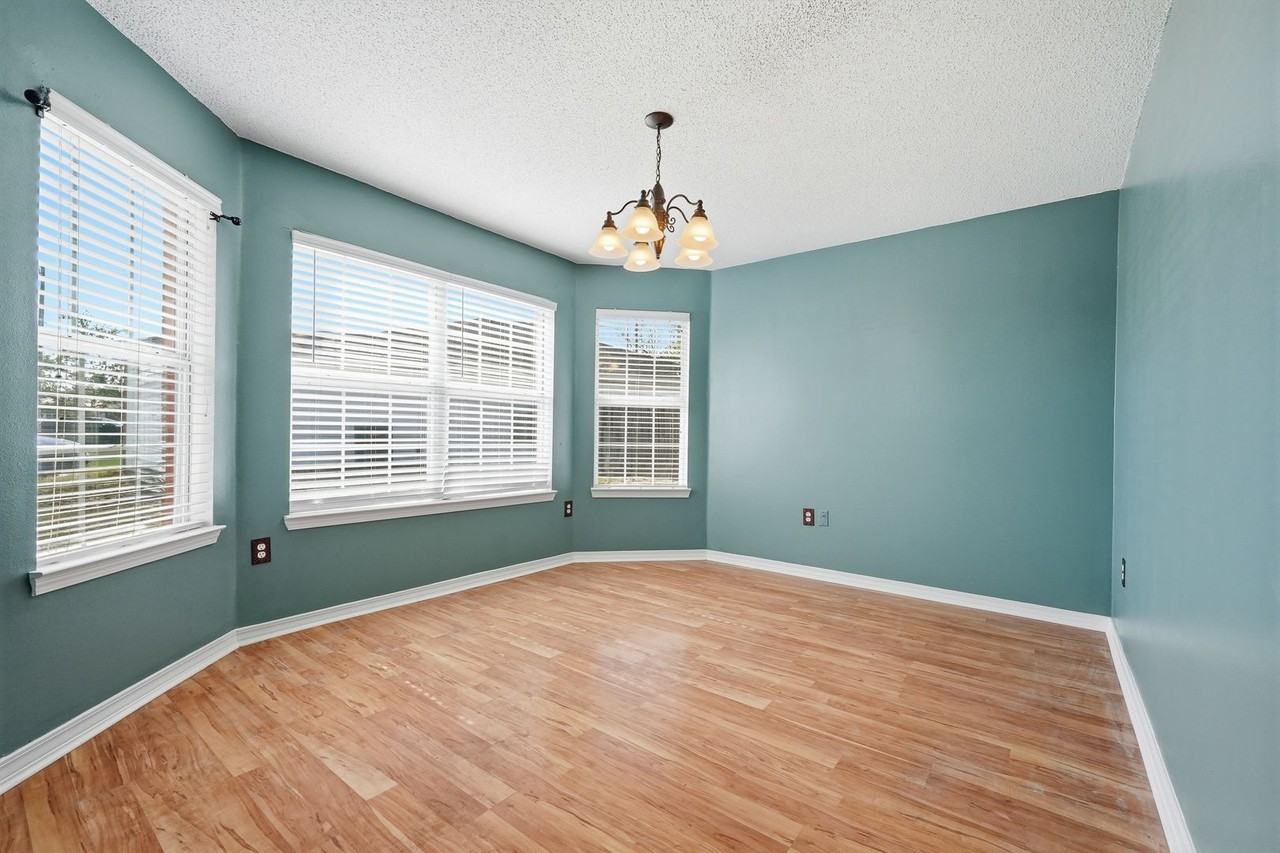 210 Limestone Cir - Photo 7 of 28