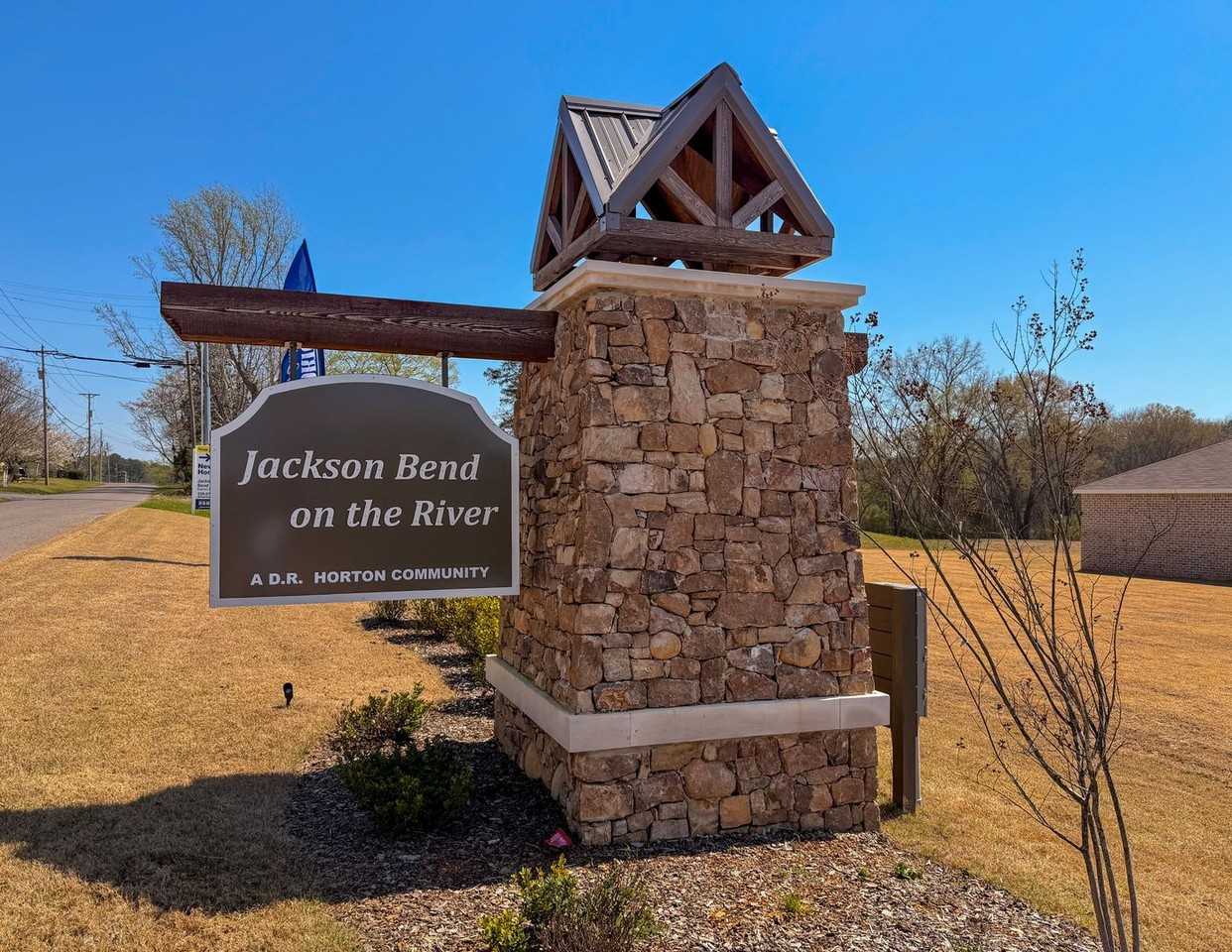 19 Moon Dr - Photo 4 of 49