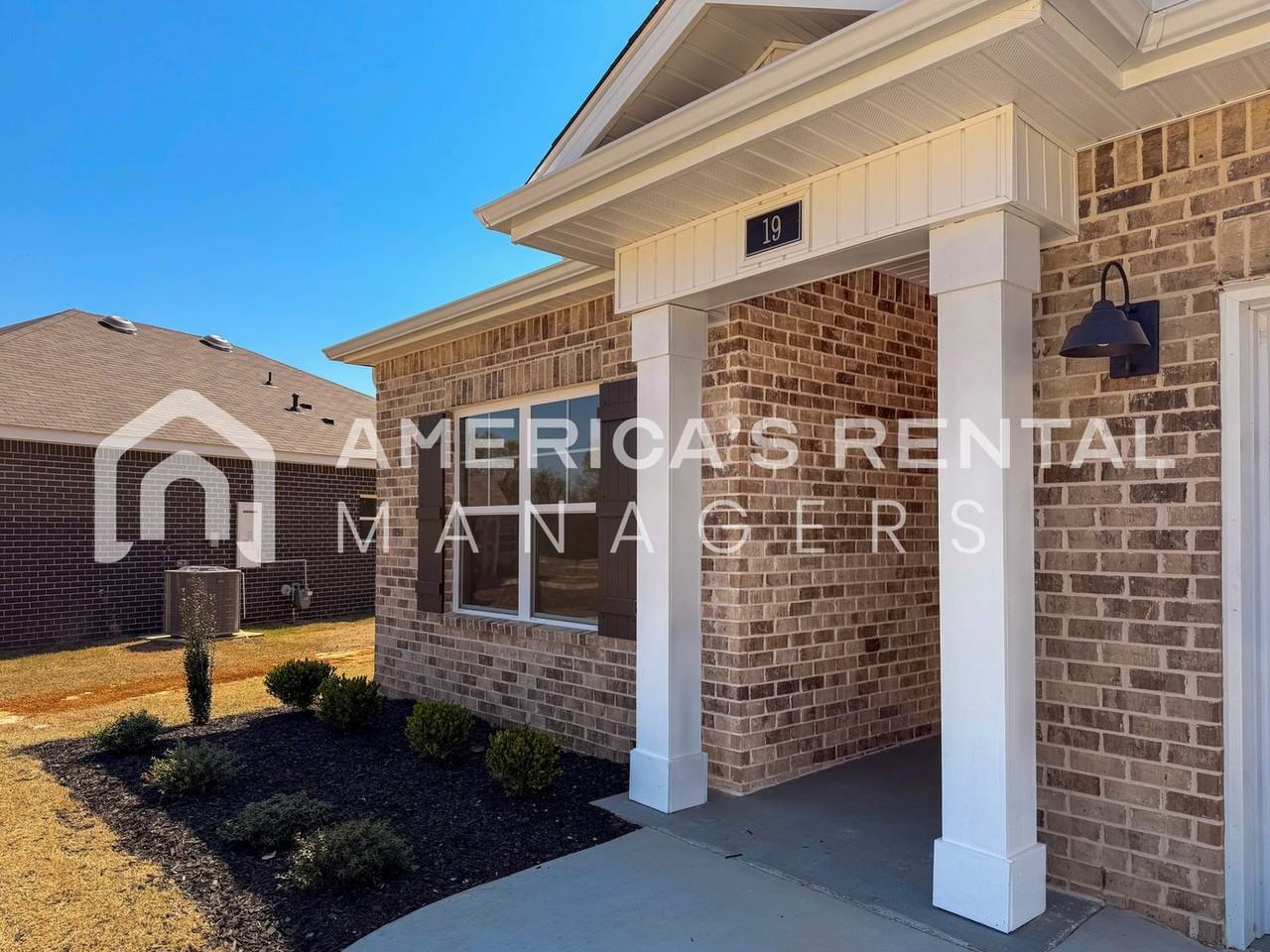 19 Moon Dr - Photo 7 of 49