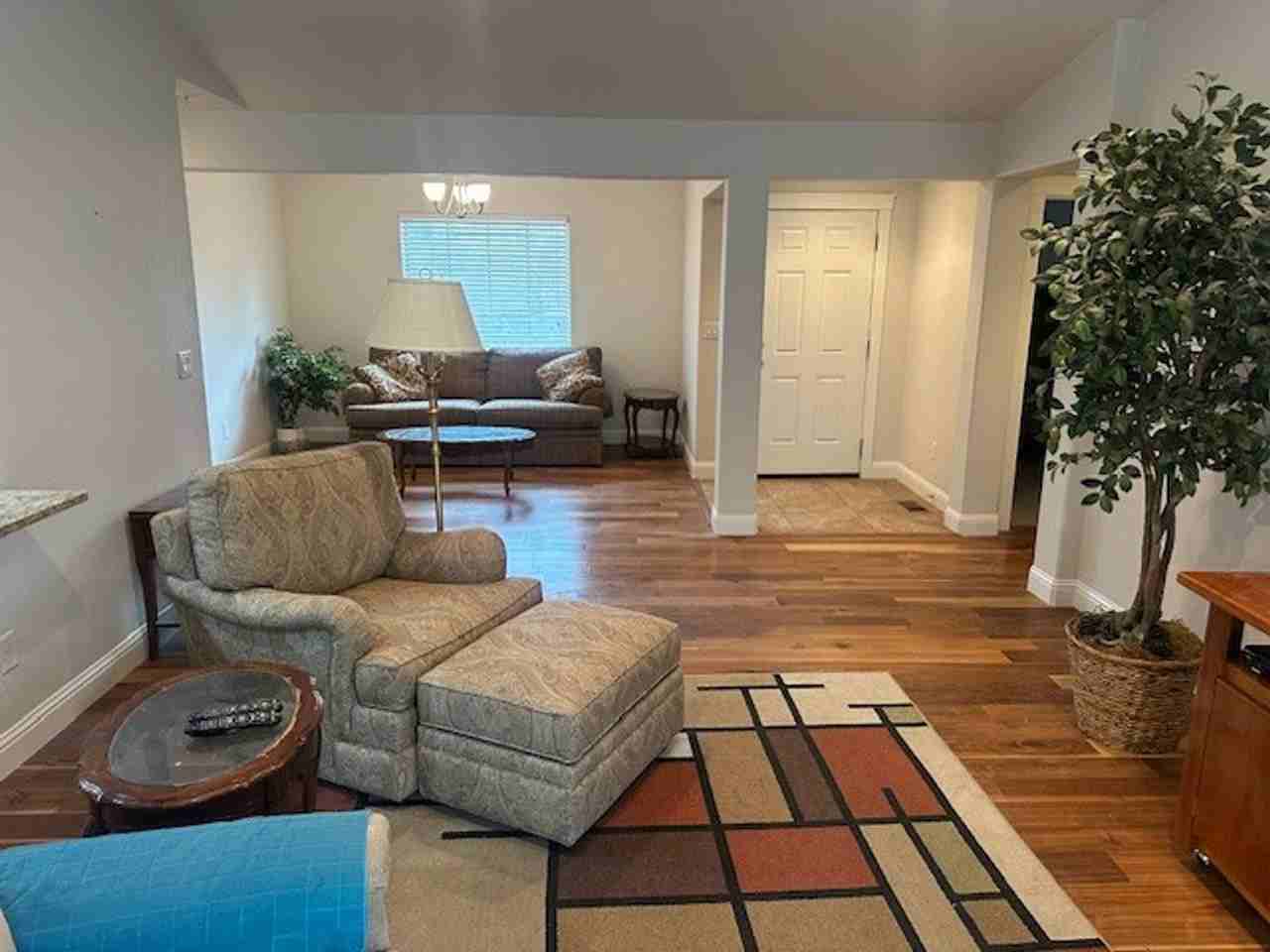 229 Heather Ln - Photo 7 of 19