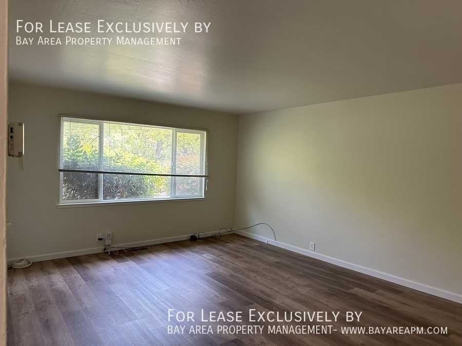 1218 Junipero Ave - Photo 4 of 10