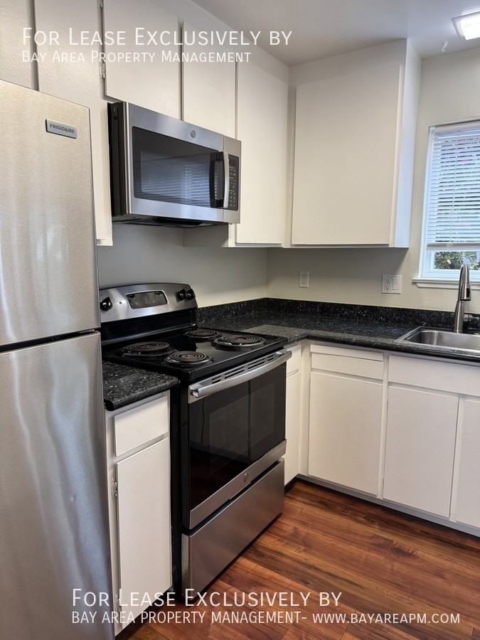 1018 Chula Vista Ave #5 - Photo 4 of 16