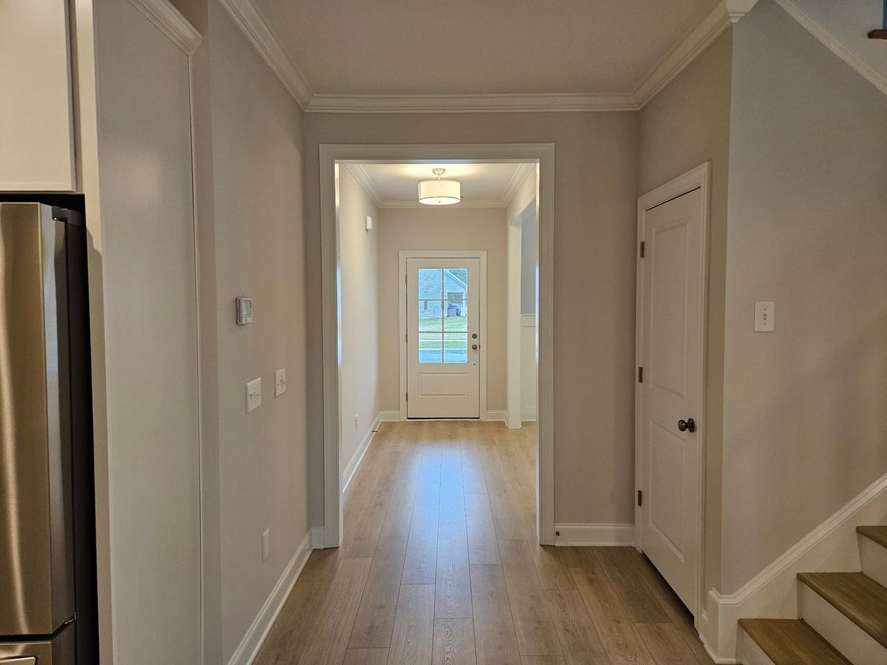 102 Lennox Ln - Photo 5 of 35