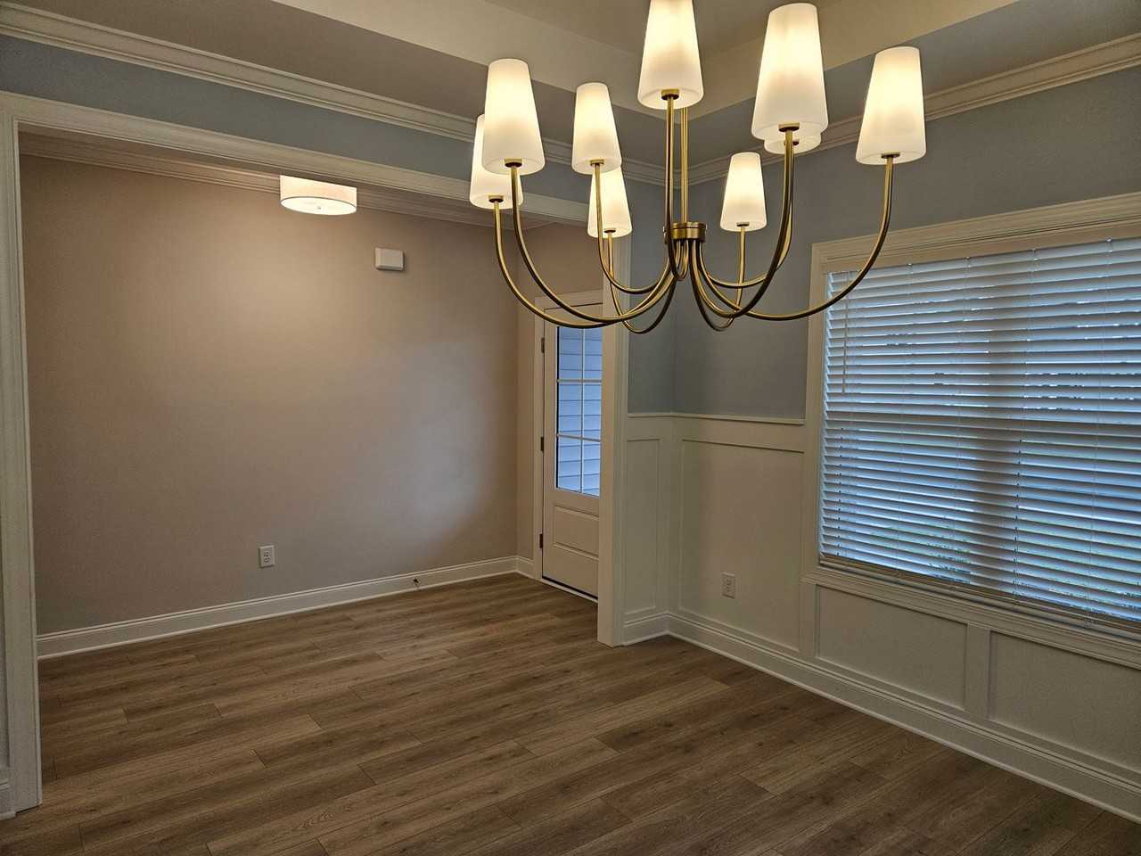 102 Lennox Ln - Photo 7 of 35