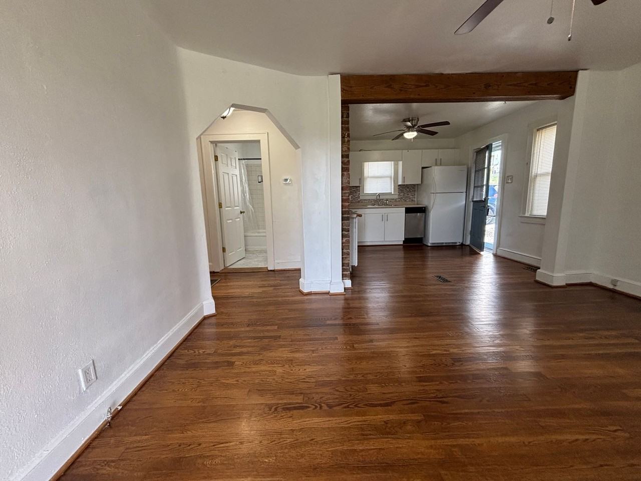 950 Morgan Ave Se - Photo 3 of 46