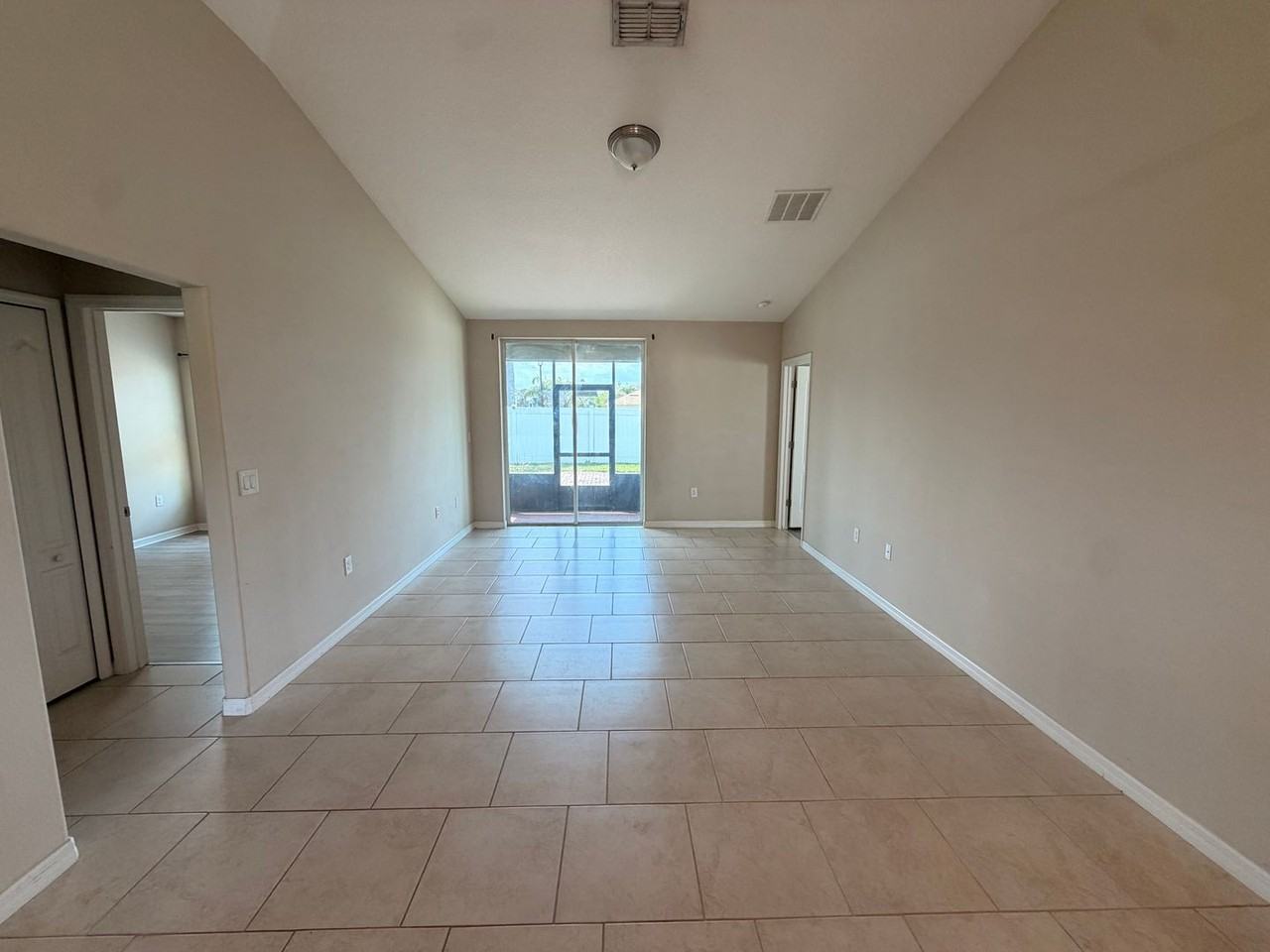 5330 Oak Breeze Ave - Photo 3 of 16