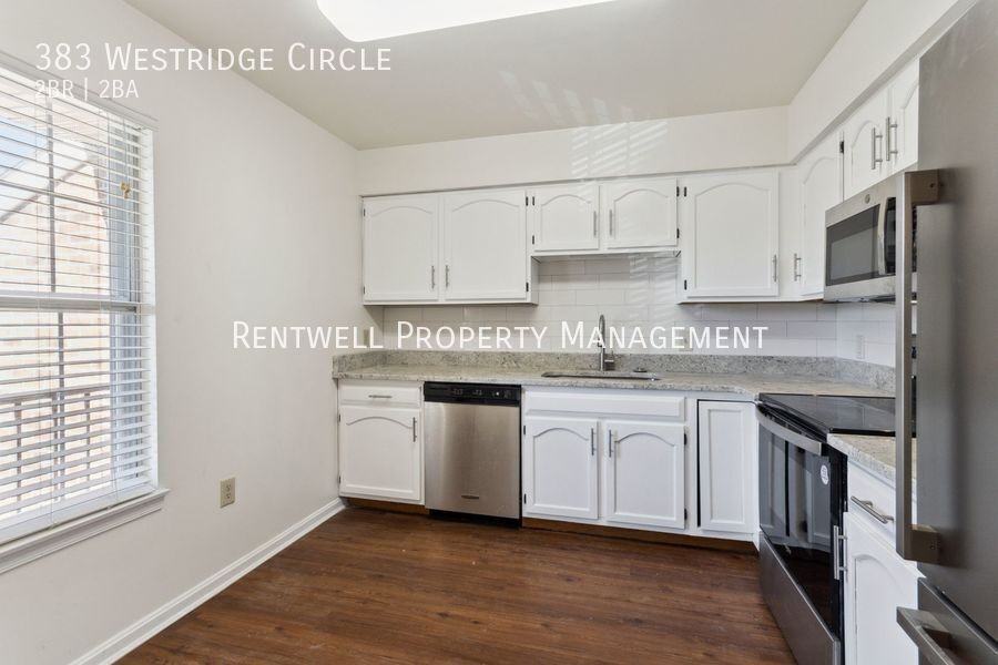 383 Westridge Cir - Photo 3 of 23