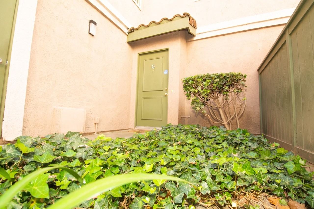 8408 Spring Desert Pl #G - Photo 4 of 31