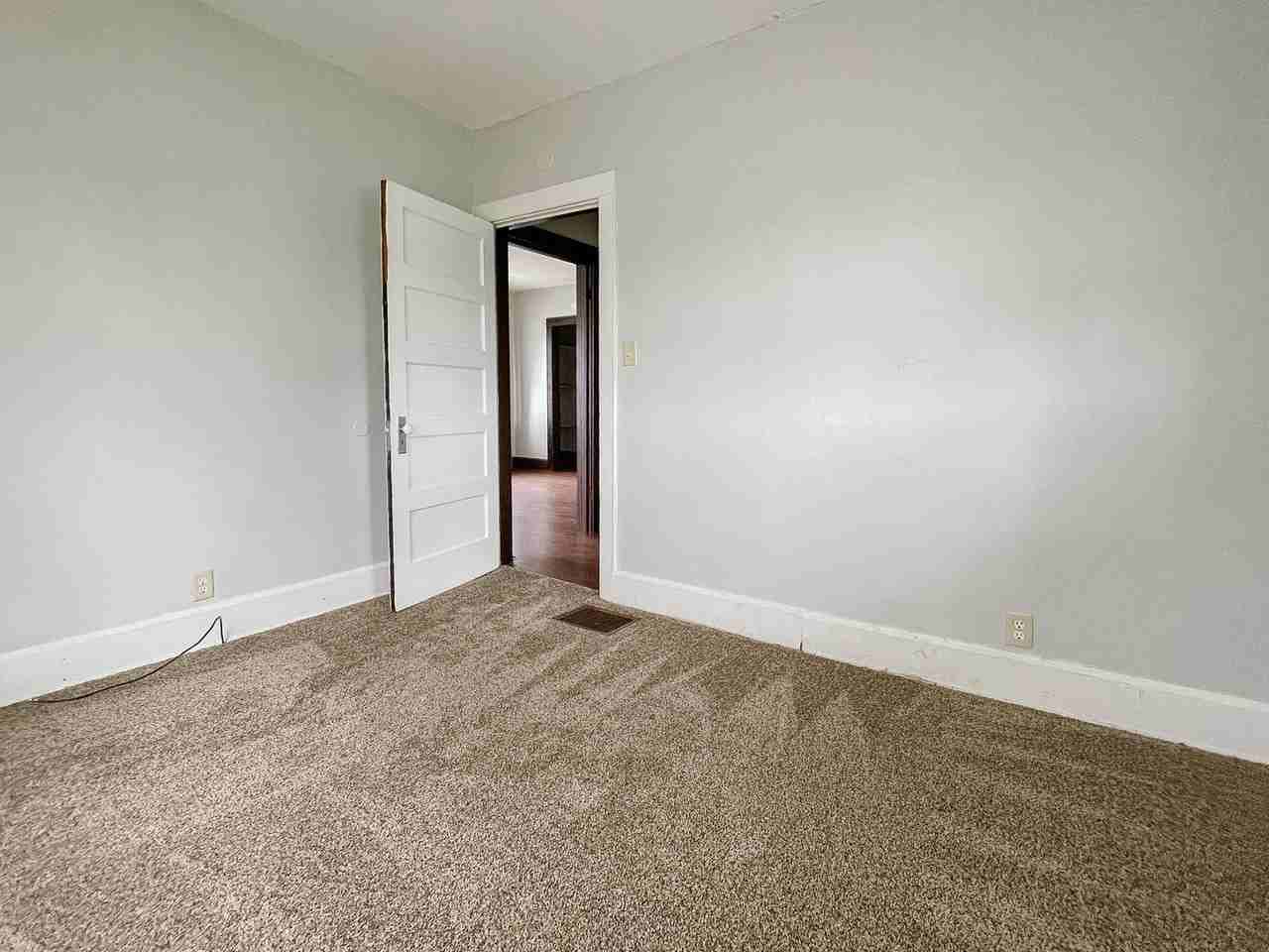 1920 S Gharkey St - Photo 7 of 19