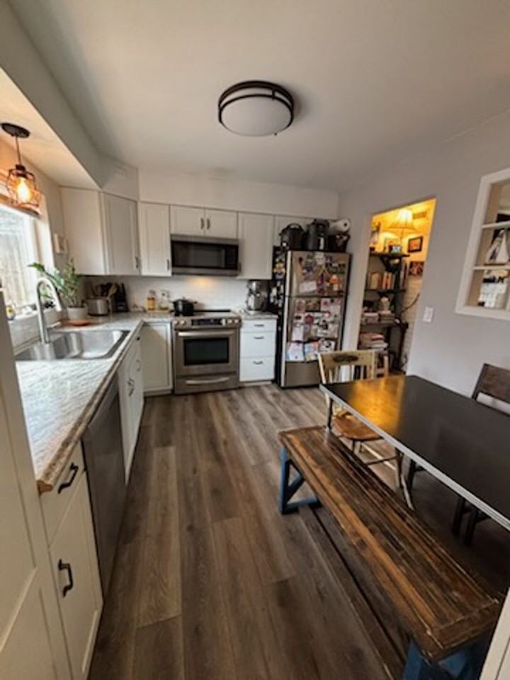 2105 Ivy Ave - Photo 4 of 11