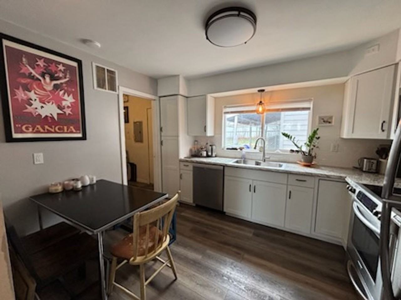 2105 Ivy Ave - Photo 5 of 11