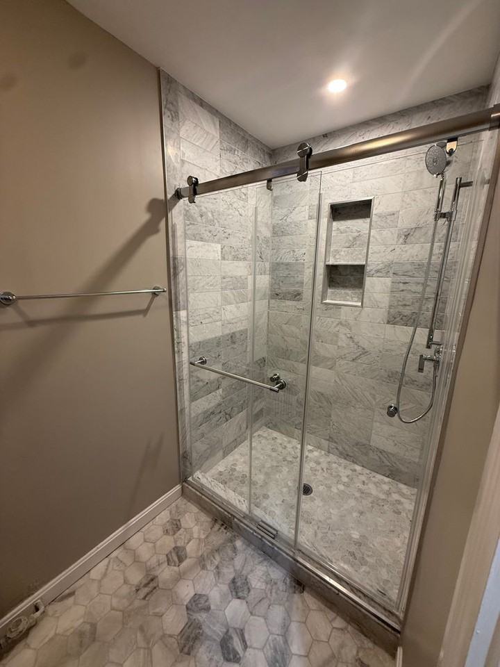 83 Phillips St - Photo 6 of 9