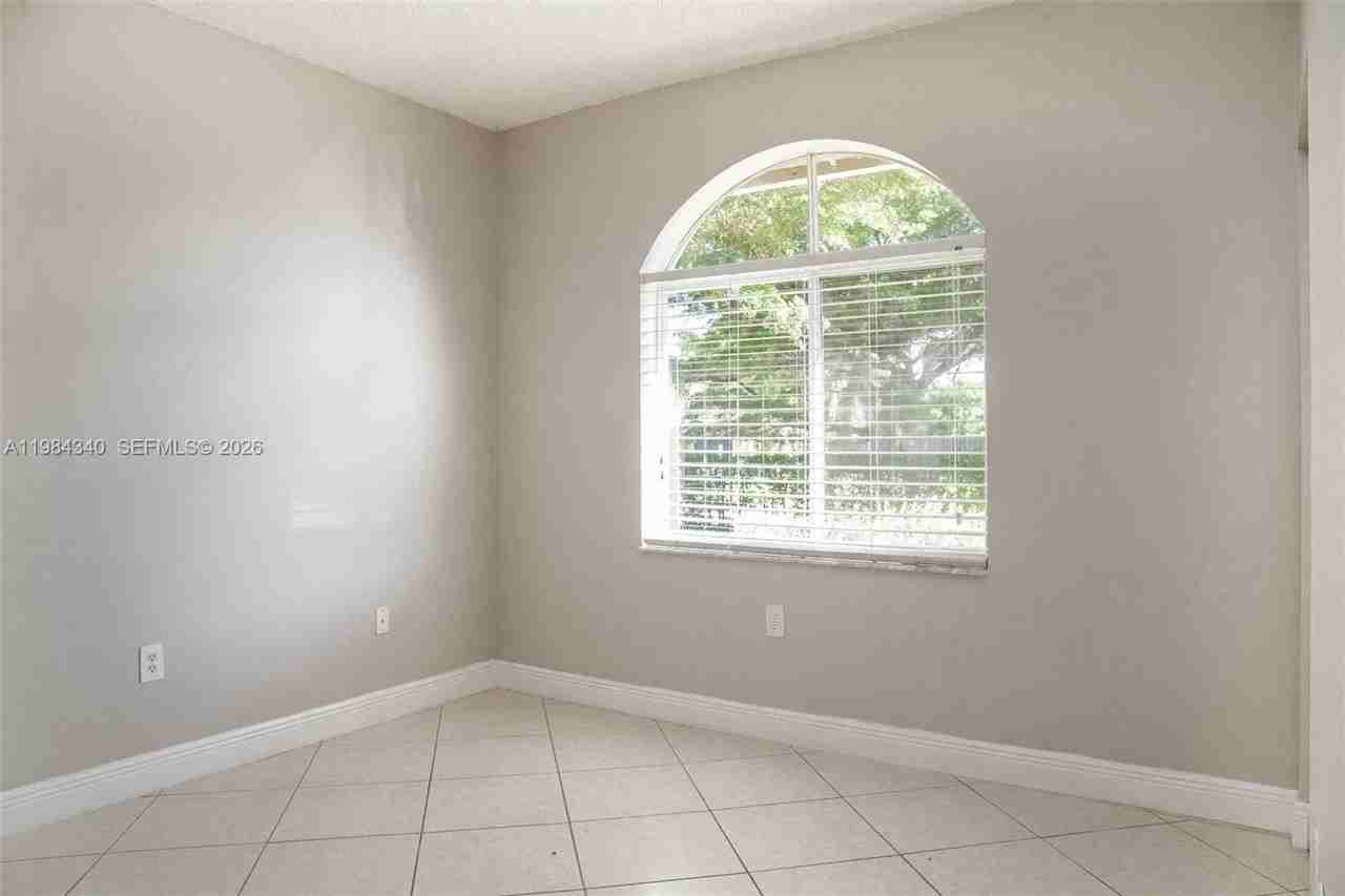 13233 Sw 203rd St - Photo 6 of 13