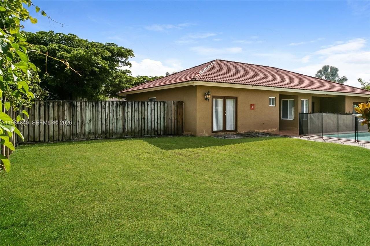 13233 Sw 203rd St - Photo 7 of 13