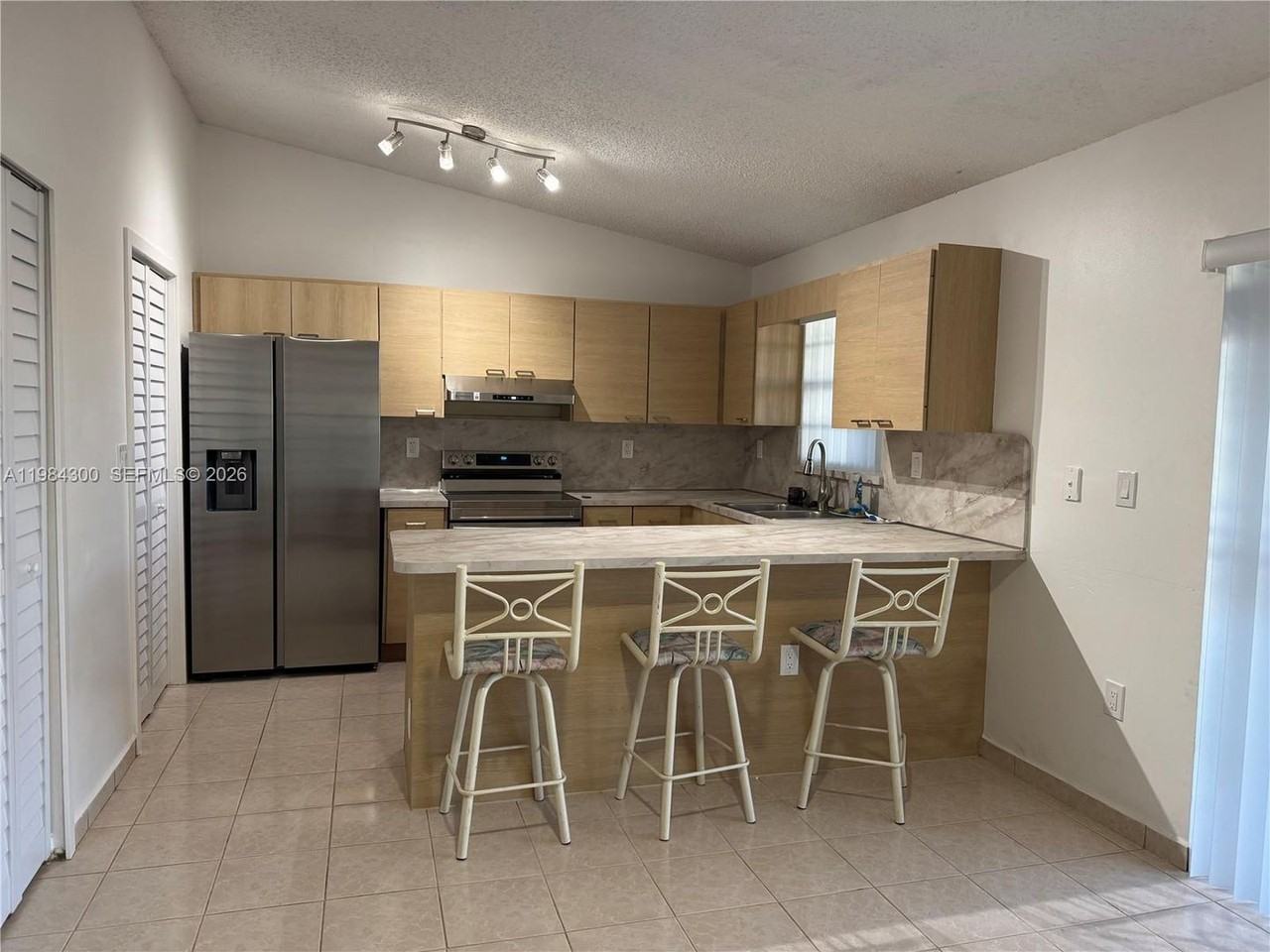 14325 Sw 11th Ter - Photo 3 of 21