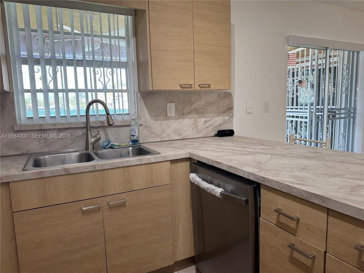 14325 Sw 11th Ter - Photo 4 of 21