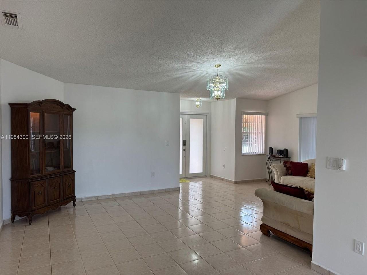 14325 Sw 11th Ter - Photo 5 of 21