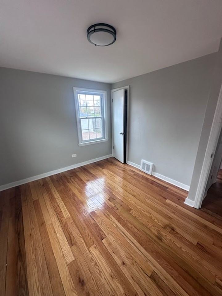 5120 W 64th St - Photo 6 of 15