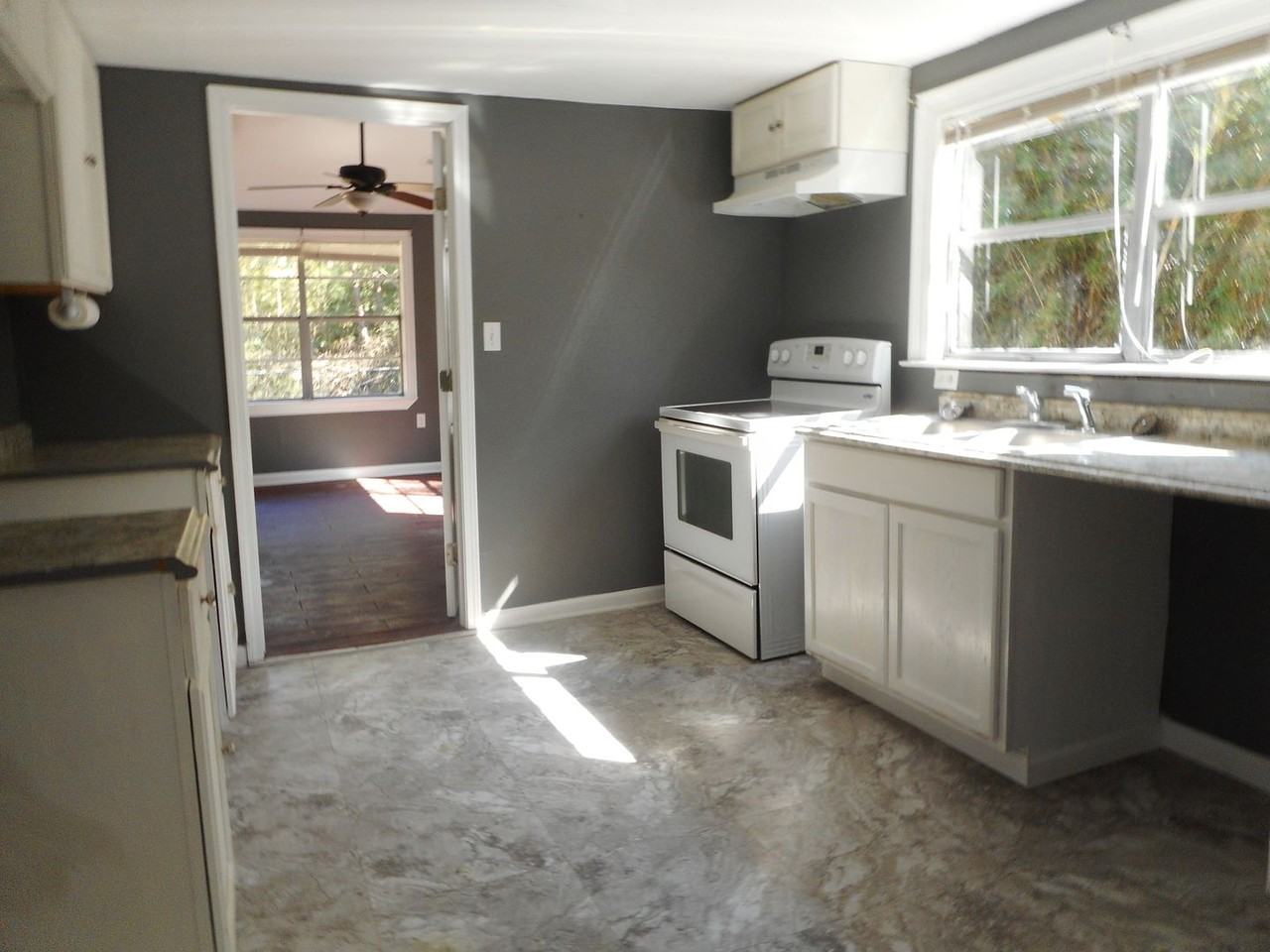 57415 Oaklawn St - Photo 5 of 7