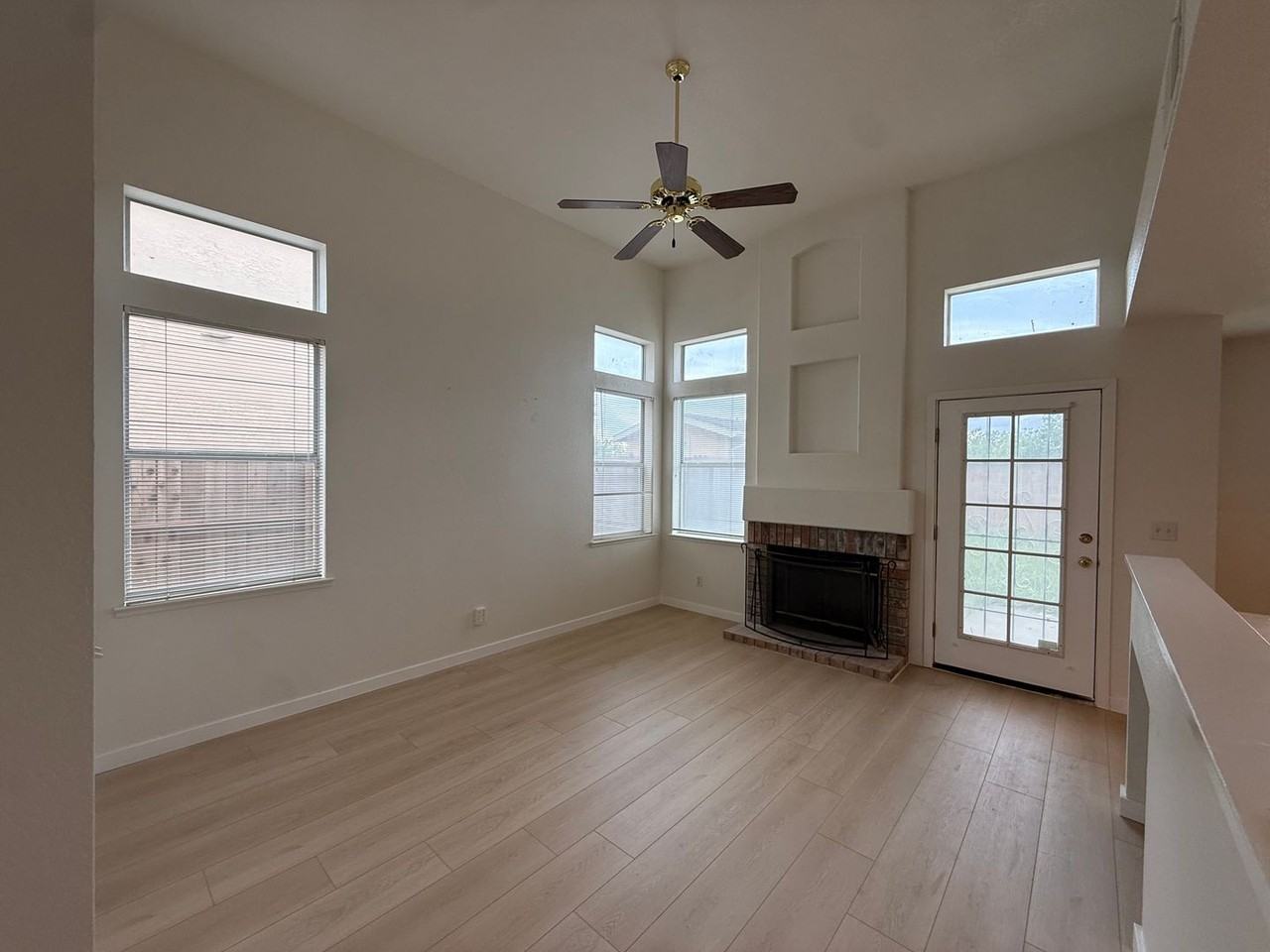 8163 Gualala Ct - Photo 3 of 13