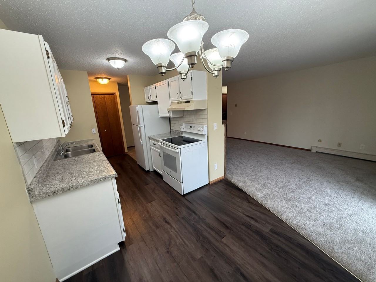 315 N 51st St #11 - Photo 4 of 16