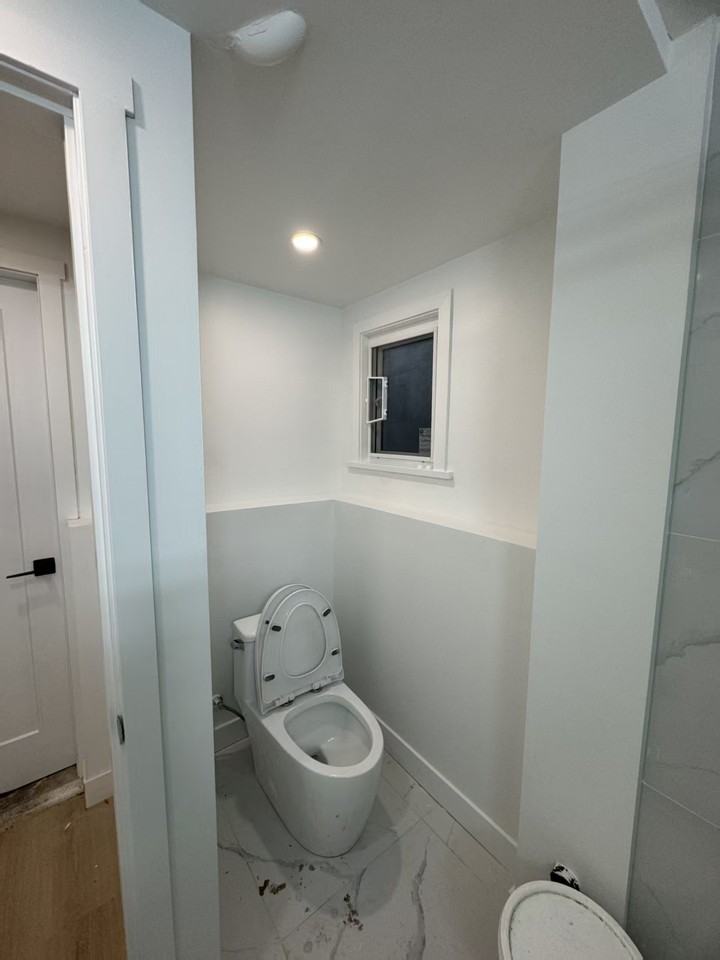 12100 229 Street - Photo 3 of 4