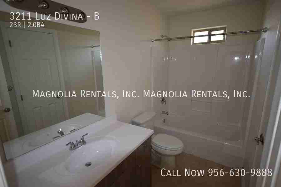 3211 Luz Divina St #B - Photo 7 of 11