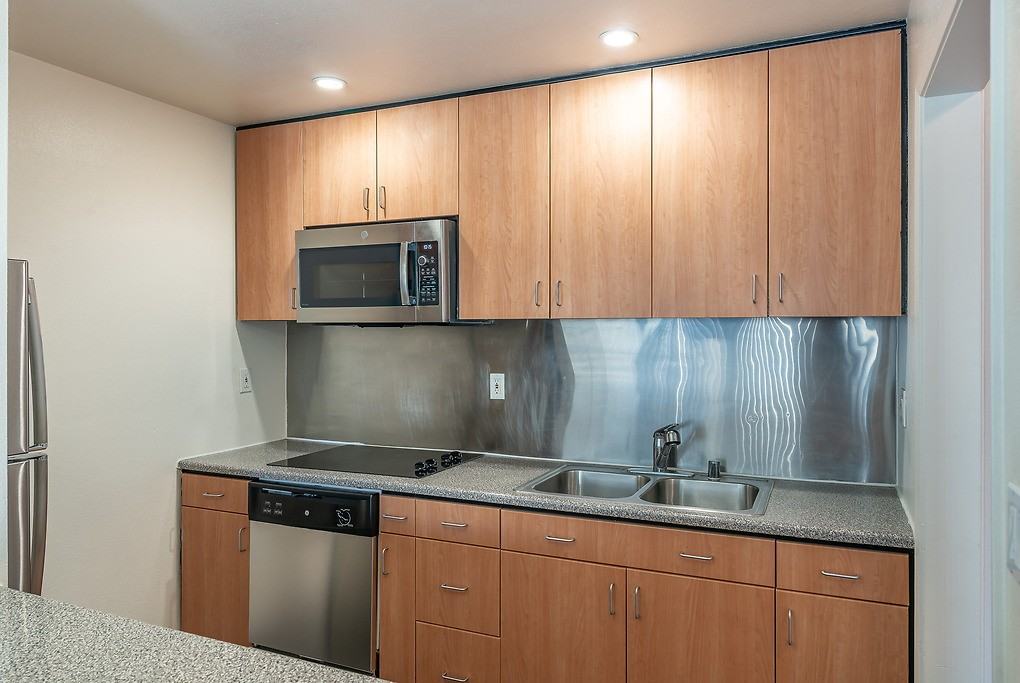 The Lofts at Pinehurst - Photo 7 of 40