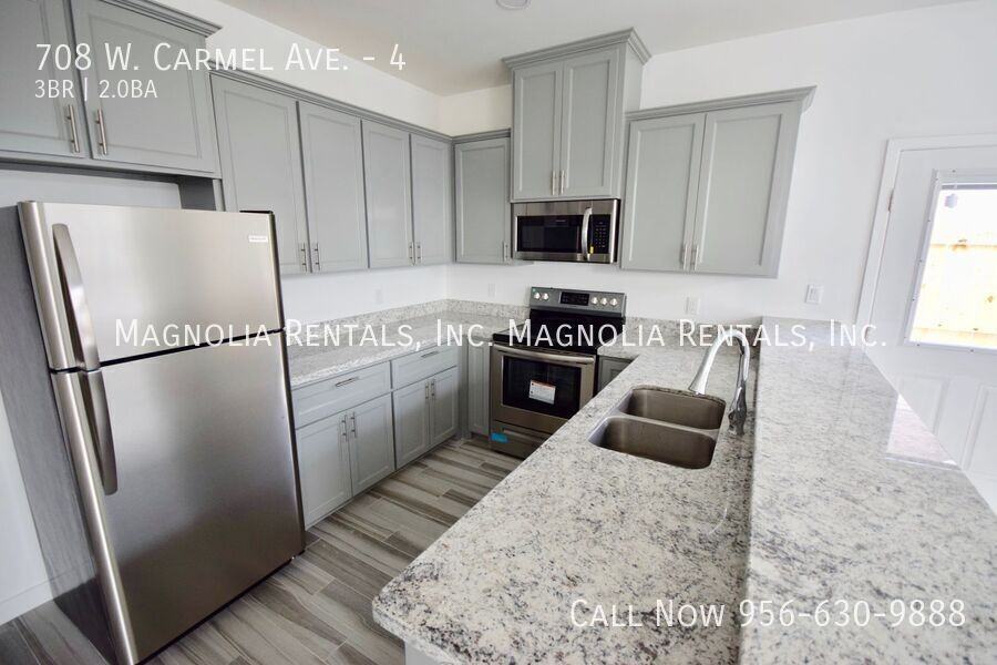 708 W Carmel Ave #4 - Photo 3 of 9