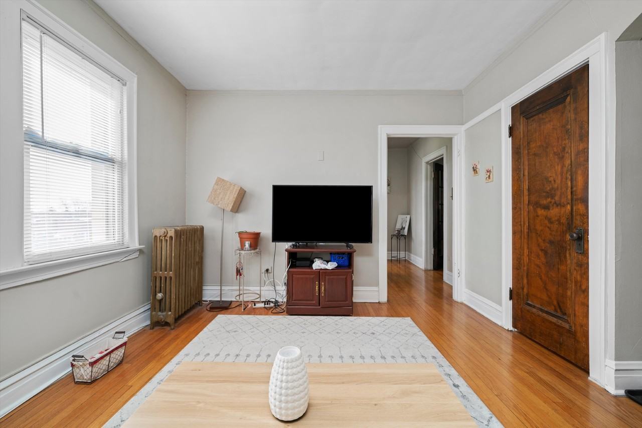 6817 21st St #502 - Photo 5 of 23