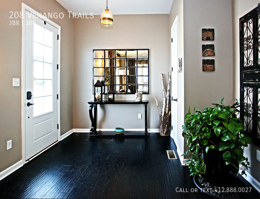 208 Venango Trl - Photo 2 of 17