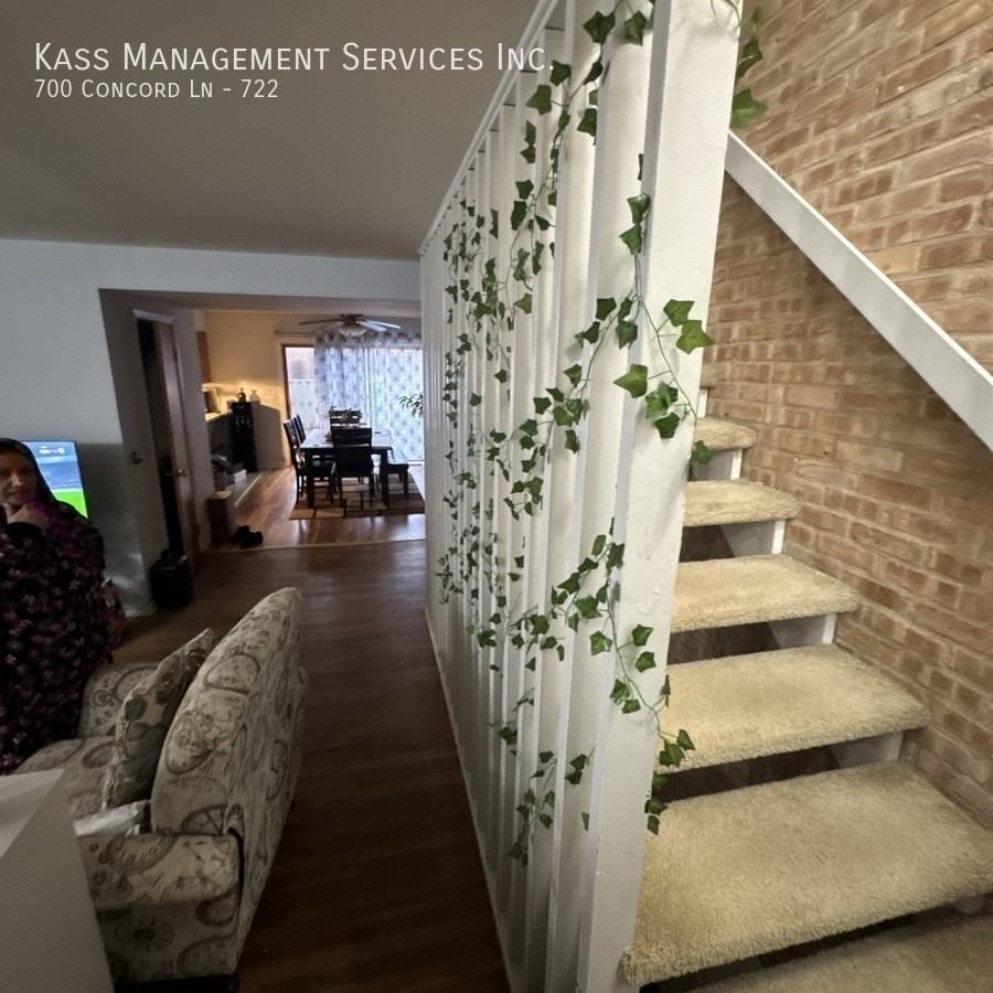 700 Concord Ln #722 - Photo 2 of 5