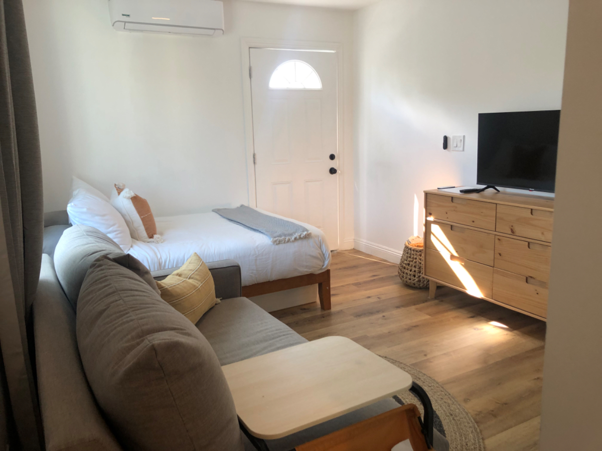 377 377 G Utilities Included, Wi-fi, Furnished - Photo 3 of 7