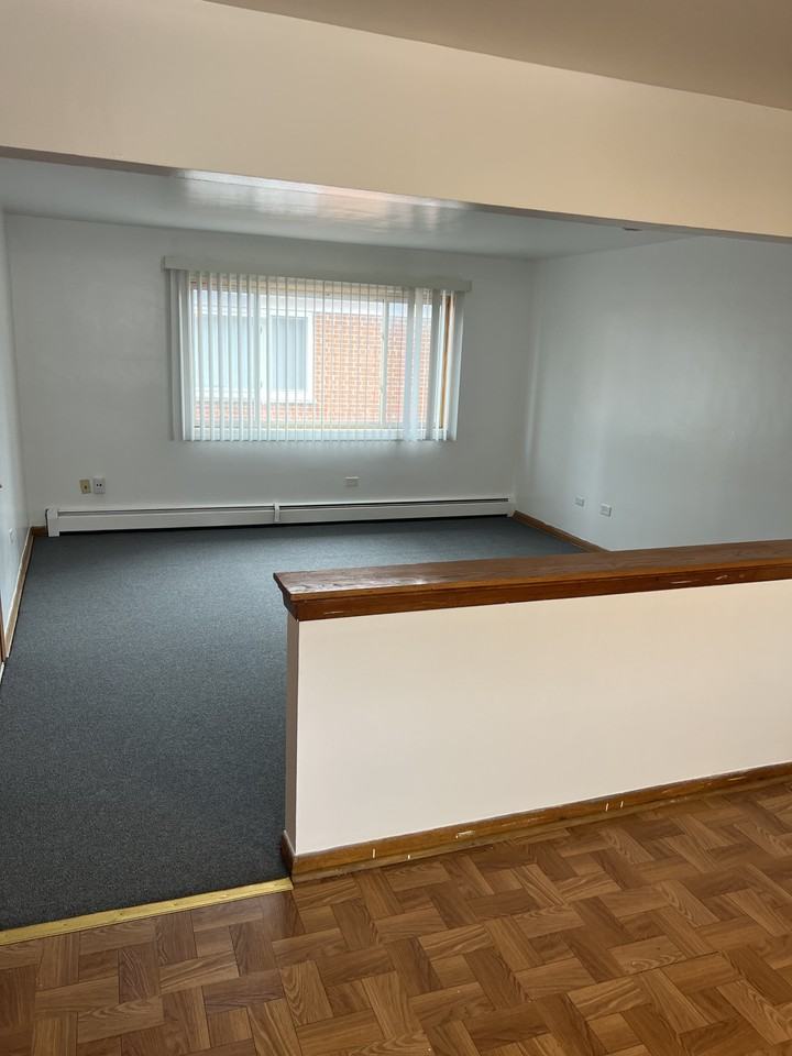 131 50th Ave #3rdFL - Photo 3 of 9