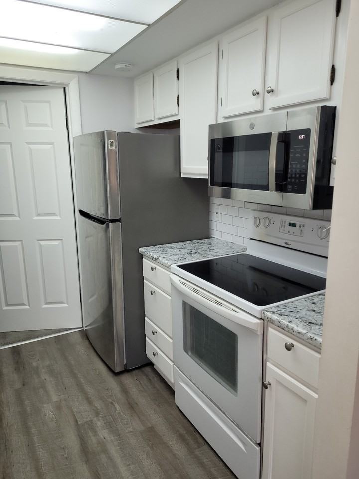 804 Cocheco Ct #804 - Photo 3 of 7