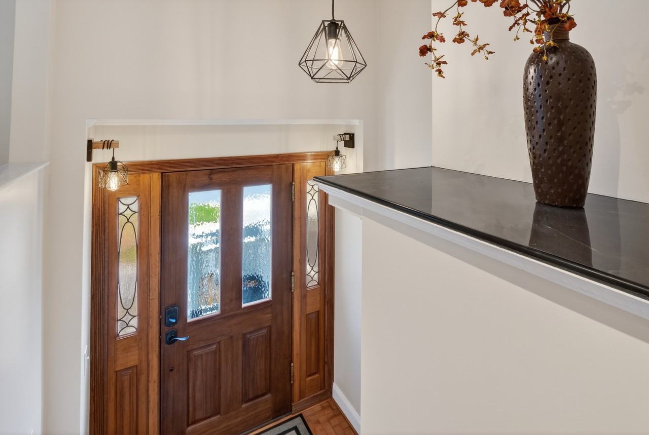 19204 Saint Johnsbury Ln #NA - Photo 3 of 26