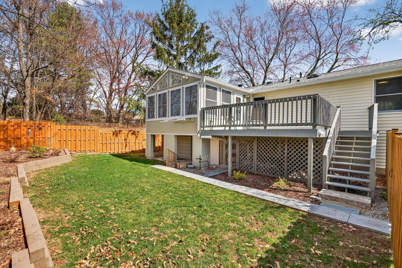 19204 Saint Johnsbury Ln #NA - Photo 4 of 26