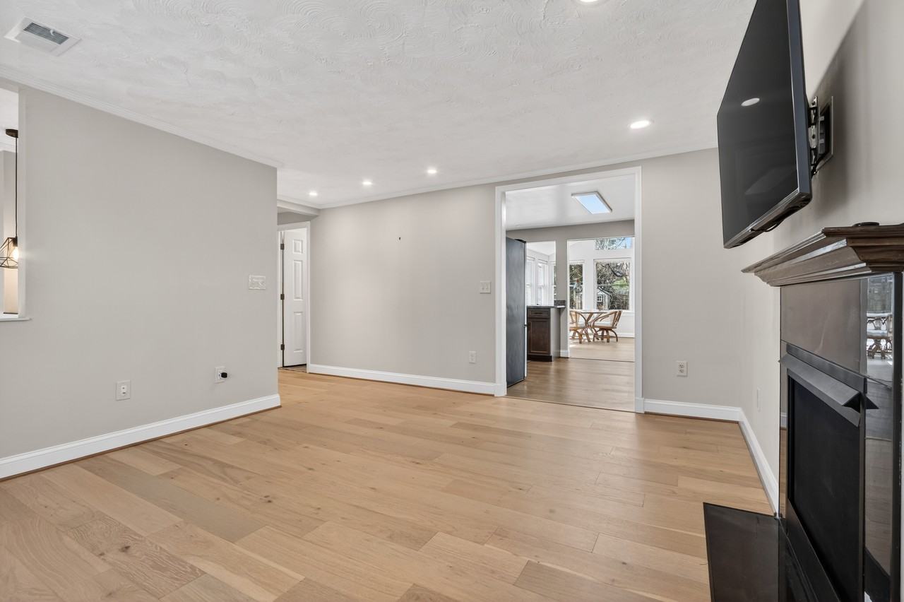 19204 Saint Johnsbury Ln #NA - Photo 7 of 26