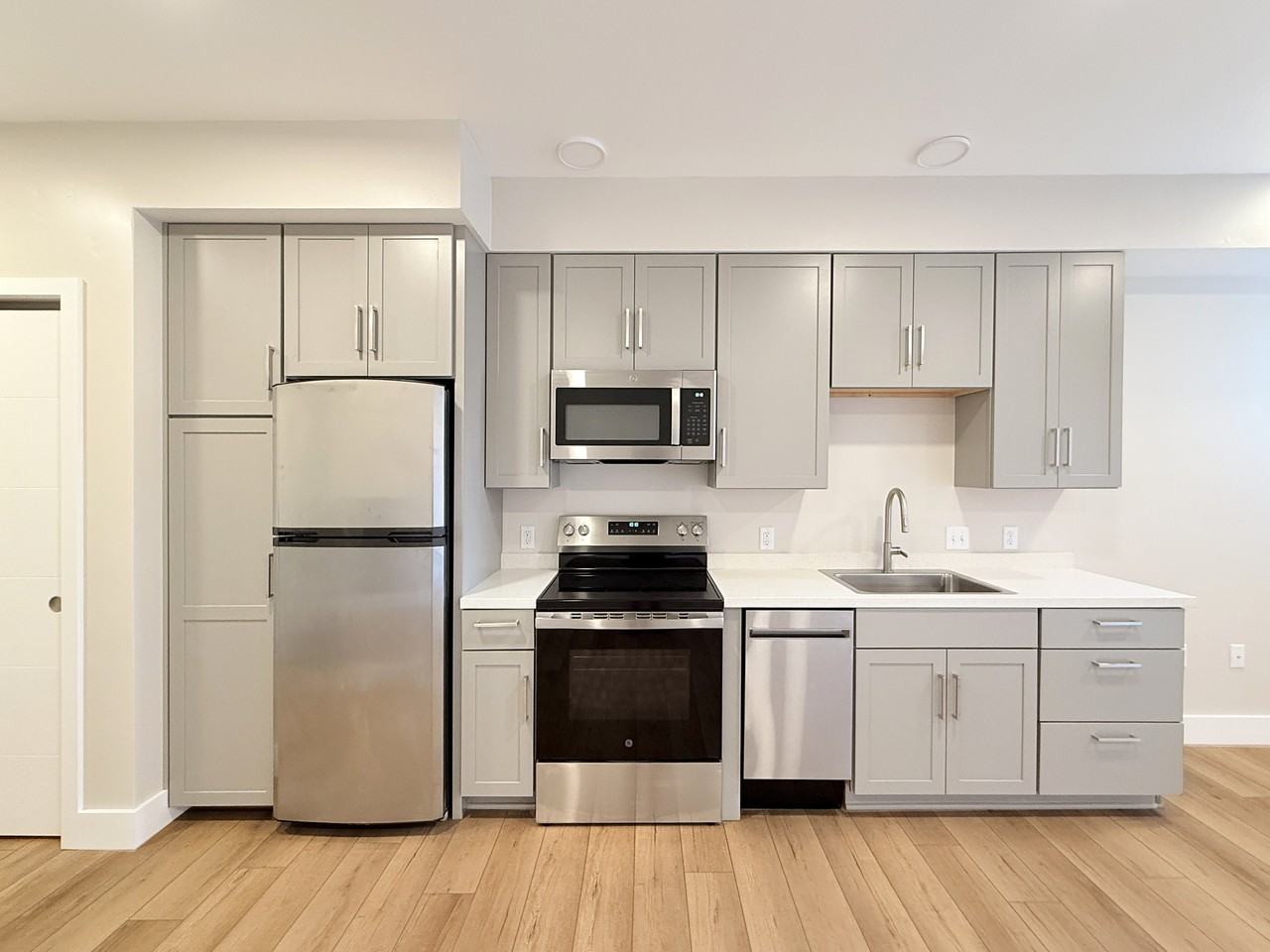 4636 Valley W Blvd #102 - Photo 4 of 12