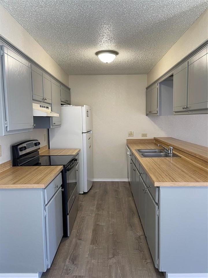 6124 Se 47th St #NA - Photo 4 of 11