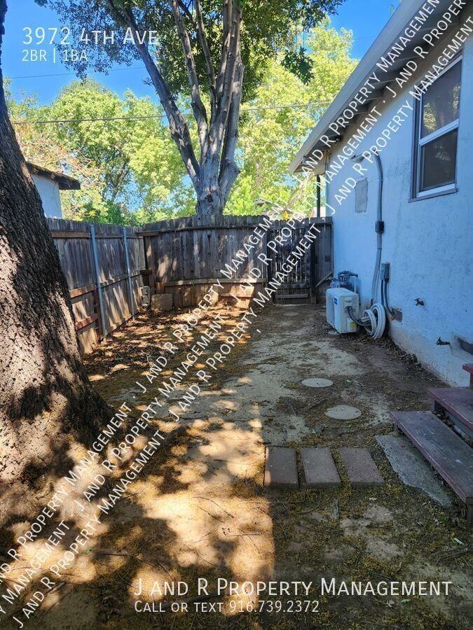 3972 4th Ave - Photo 4 of 18