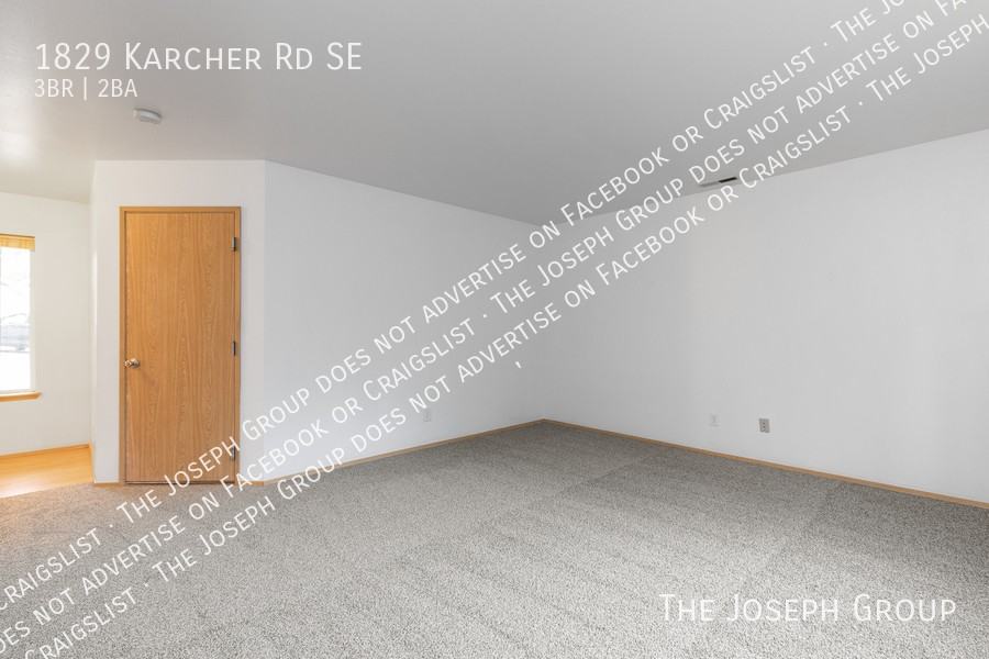 1829 Karcher Rd Se - Photo 7 of 36